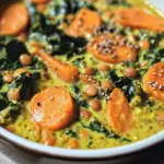 Grünkohl-Curry mit roten Linsen und Karotten